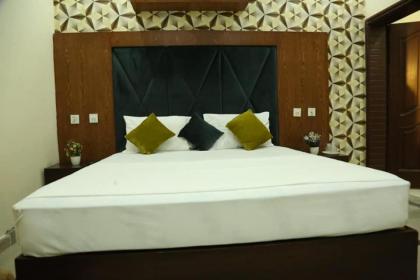 Hotel Pak Continental - image 4