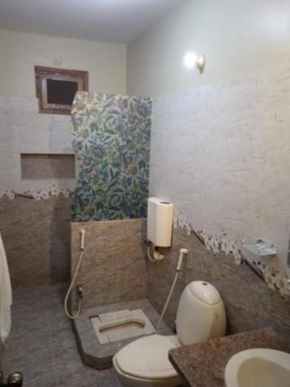 Embassy inn Guest House - image 10