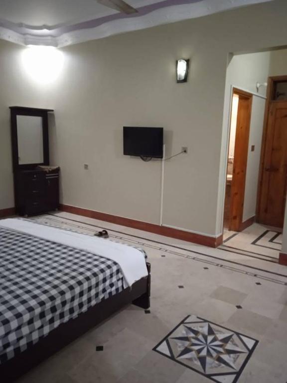 Embassy inn Guest House - image 7