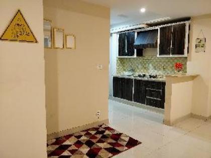 Spotless 2 Bedroom Apartment w/ Elevator Islamabad - image 7