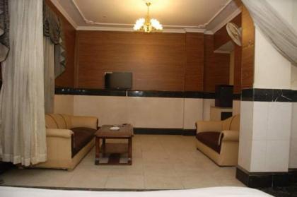 Hotel Royal Plaza - Shadman - image 11