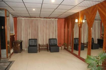Hotel Royal Plaza - Shadman - image 3
