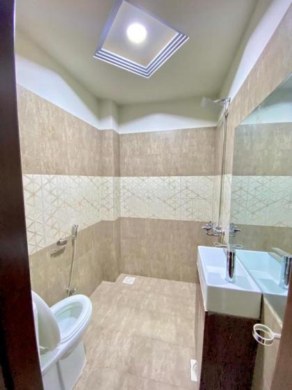 Grand luxury Hotel - image 15