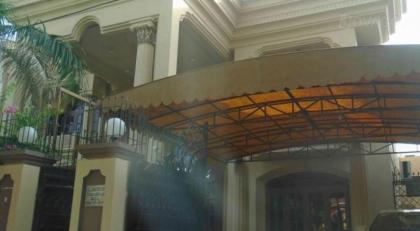 New Moon Soon Hotel - image 19