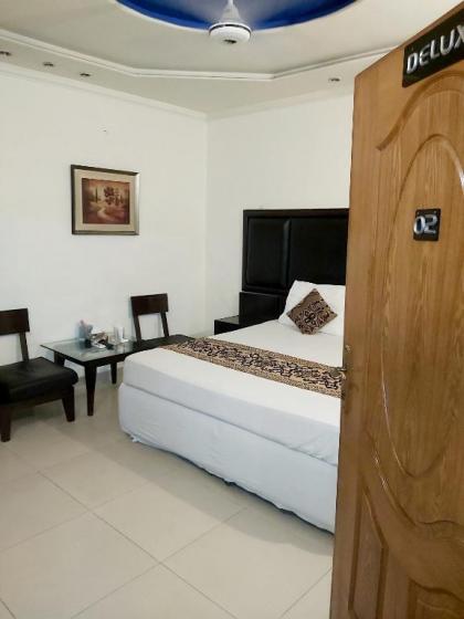 New Look Hotel - image 20