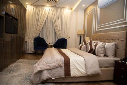 Belmorris Hotels & Resorts - image 18