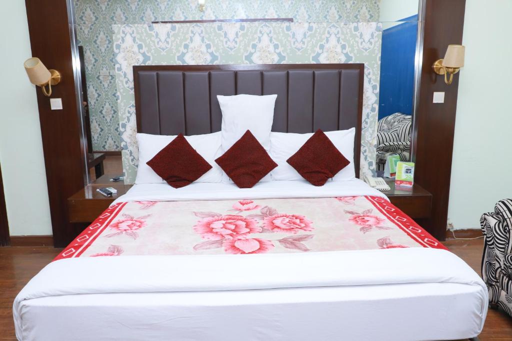 Hotel Royal one Multan - image 7