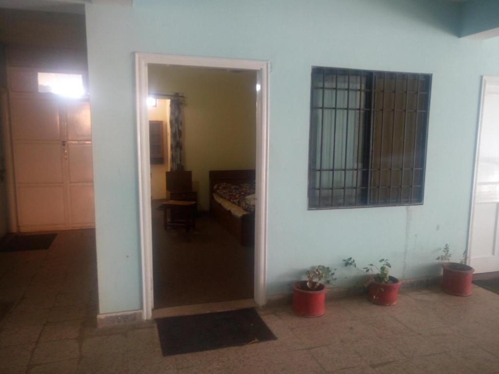 Tanveer Hotel - image 4