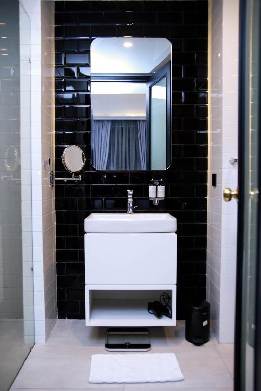 Ambiance Boutique Art Hotel Lahore - image 6