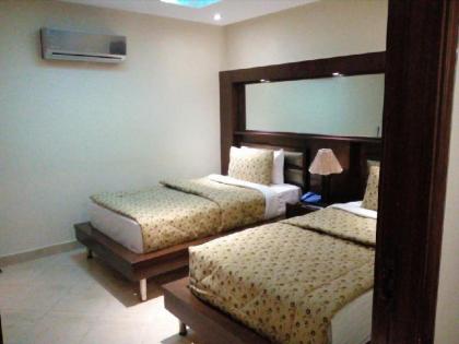 Bling International Hotel Multan - image 12
