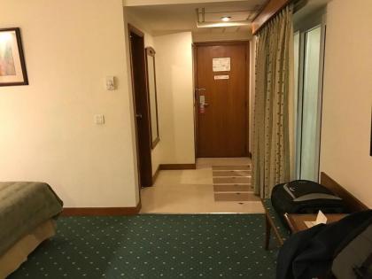 Embassy Inn Hotel - image 10