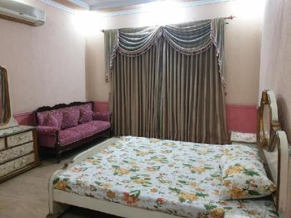 Guest inn Room on Rent