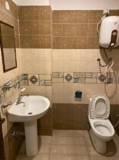 Evergreen INN - image 10