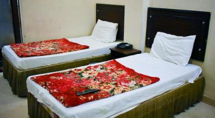 New Paradise Hotel Lahore