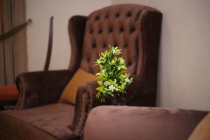 Luxury 3 Bedrooms Apartment - image 16