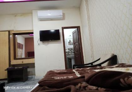 Oriole Guest House Standard Living - image 22