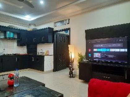 One bedroom luxurious Apartment in Bahria town. - image 3