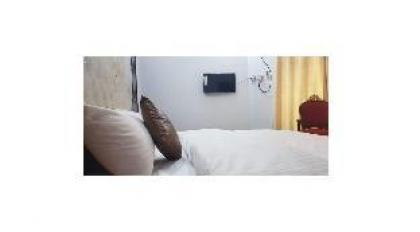 One Kanal 5-Bedroom Vacation Home Lahore 