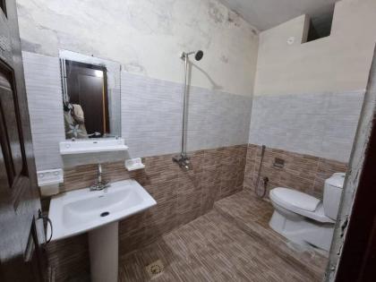 Beautiful 3-Bed Apartment in Gujar Khan - image 16