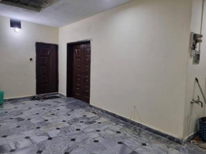 Beautiful 3-Bed Apartment in Gujar Khan - image 4