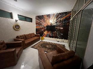 Park Towers - image 7