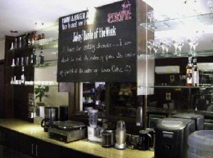 Hotel Grand Enclave Hotel - image 11
