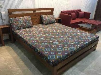 One Bed New Studio Apartment near Shaukat Khanum - image 11