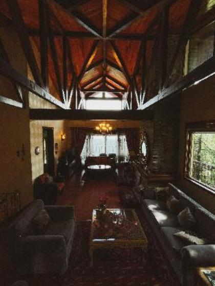 The Last Resort a 4 bed retreat - image 7