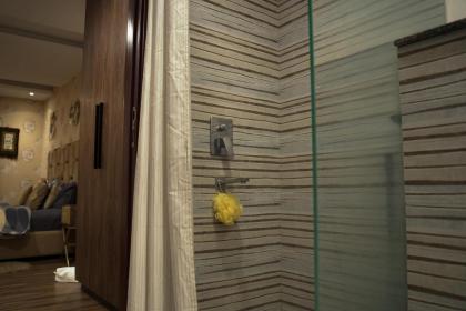 Luxury 1 Bedroom Apartment Gold Crest Mall And Residency DHA - image 17
