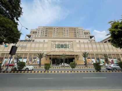Luxury 1 Bedroom Apartment Gold Crest Mall And Residency DHA - image 3