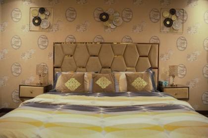 Luxury 1 Bedroom Apartment Gold Crest Mall And Residency DHA - image 4