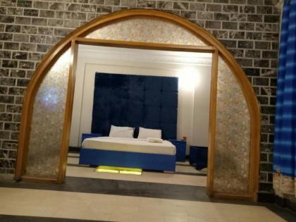 Hill view Guest House near continental bakery Johar Darul sehat Agha khan and Liaqat Hospital