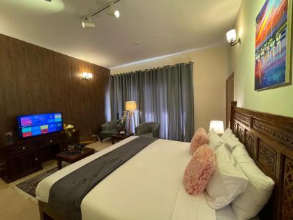The Life Style Lodges opp Centaurus Mall - image 28