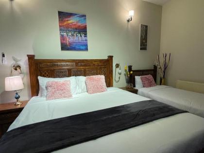 The Life Style Lodges opp Centaurus Mall - image 29