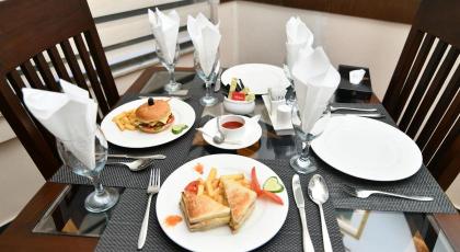 Royal Regency Hotel - image 10