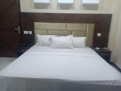 The R Hotels - image 11