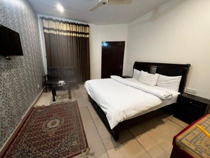 The R Hotels - image 16