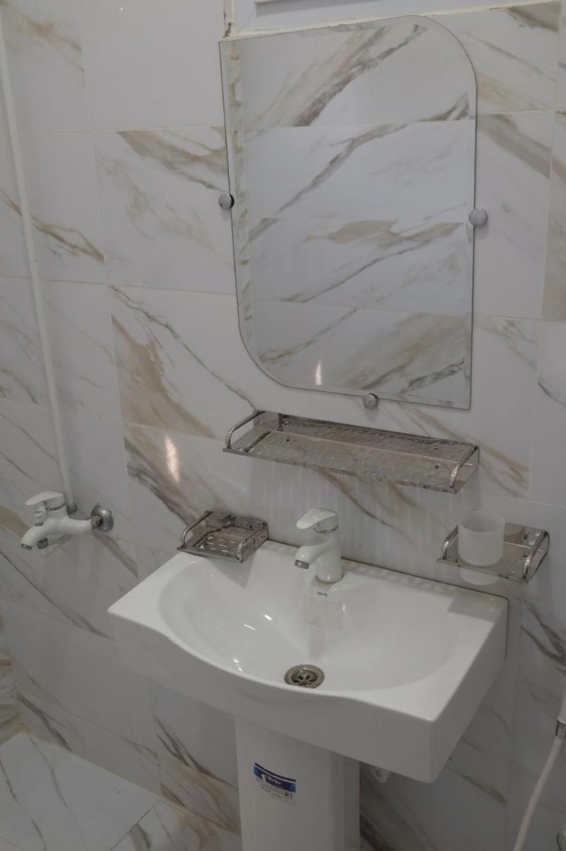 Al Rasheed Apartments second floor apartment - image 6