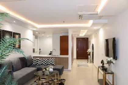 One Bed Luxury Apartment in DHA - image 7