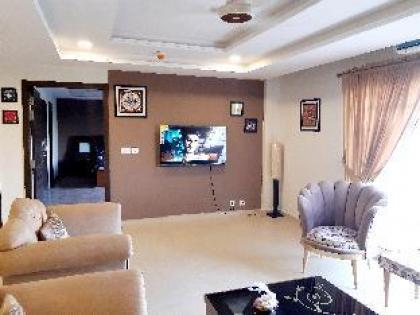 Luxury 1bedroom apartment  - image 10