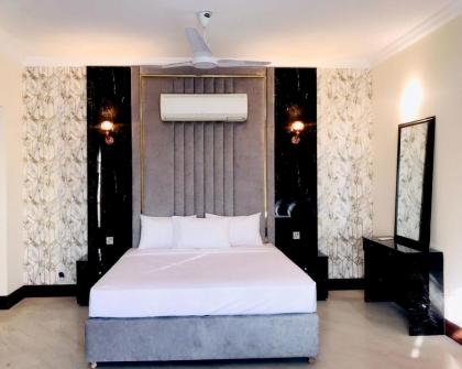 Royal Palace Boutique Hotel - image 25