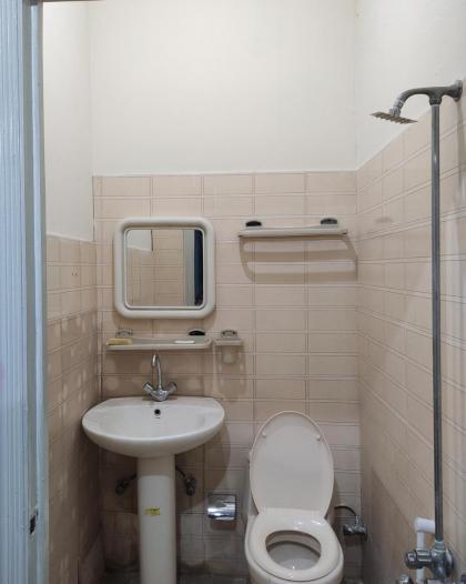 QB Elegant Villa Bahria Town - image 15