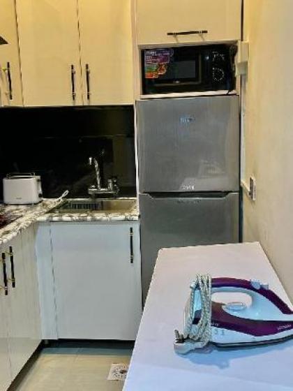 Lavish 2 Bed Apartment - image 10