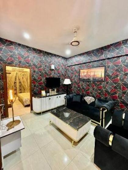 Lavish 2 Bed Apartment - image 17