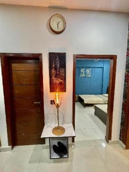 Lavish 2 Bed Apartment - image 8