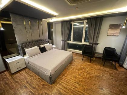 Luxury Apartment Gold Crest Mall And Residency DHA