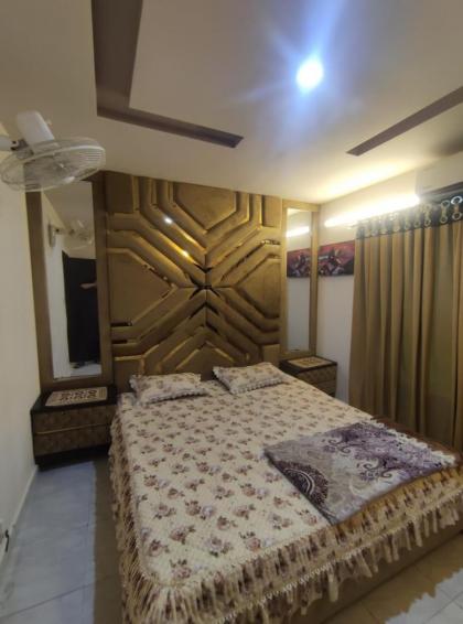 ROYAL EXECUTIVE DELUXE APARTMENT - image 13