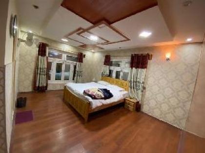 Mount View Hotel Skardu - image 2