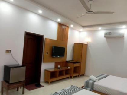 Karachi Room's - image 11