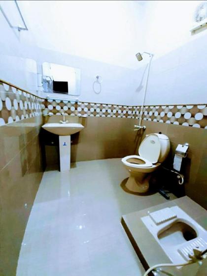 Guest House Galaxy Inn - image 12